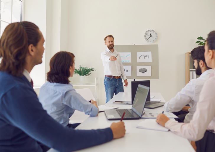 Marketing e Vendas Não Conversam? Como Alinhar Estratégias para Fechar Mais Negócios